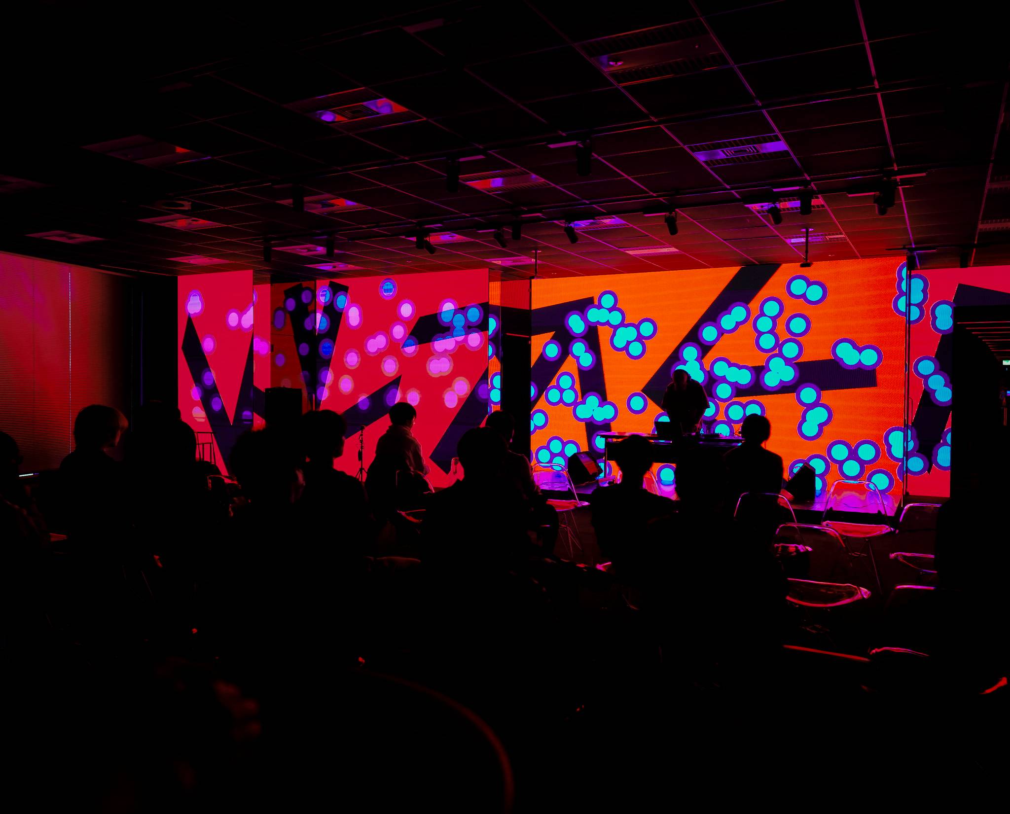 Automatic Music Video Generator System